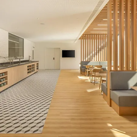 Express & By Ihg Σιόν