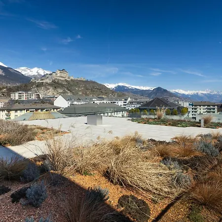 Express & By Ihg 3* Sion
