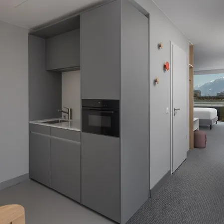 Express & By Ihg Ξενοδοχείο *