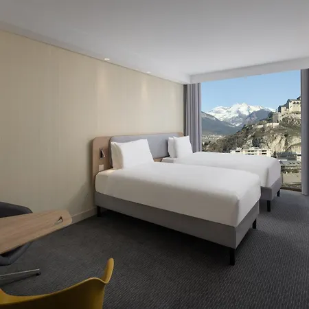 Express & By Ihg Hotel Sion