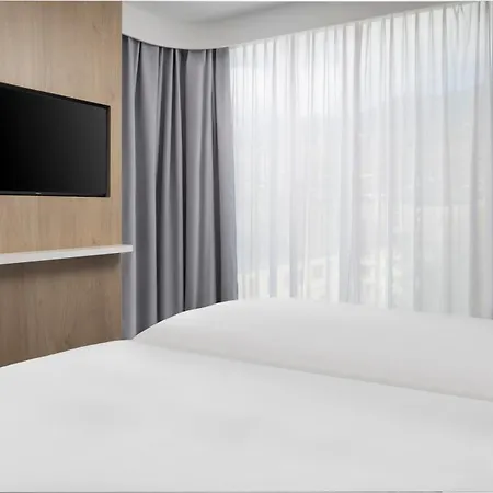 Express & By Ihg Hotel