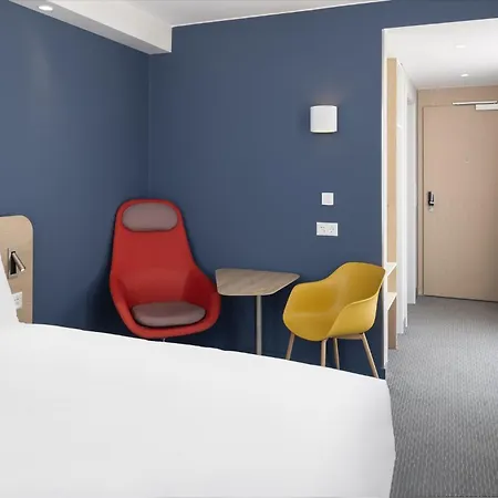 Express & By Ihg