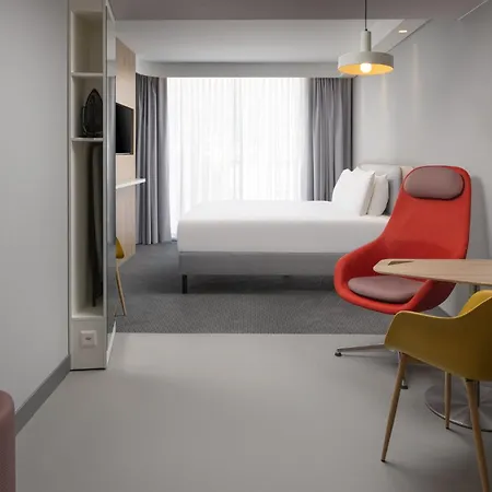 Express & By Ihg 3* Sion