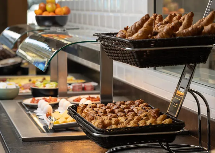 Hotel Express & By Ihg *