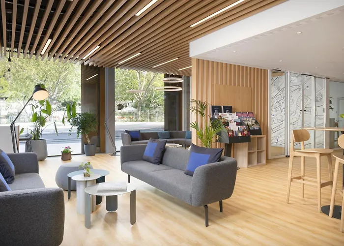 Express & By Ihg Hotell Sion