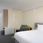 Hotel Express & By Ihg