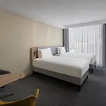 Express & By Ihg 3*