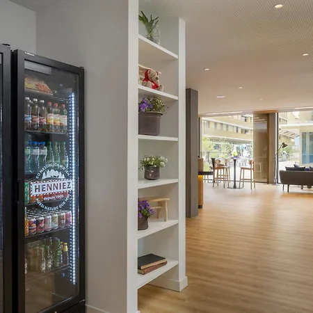 Express & By Ihg * Sion